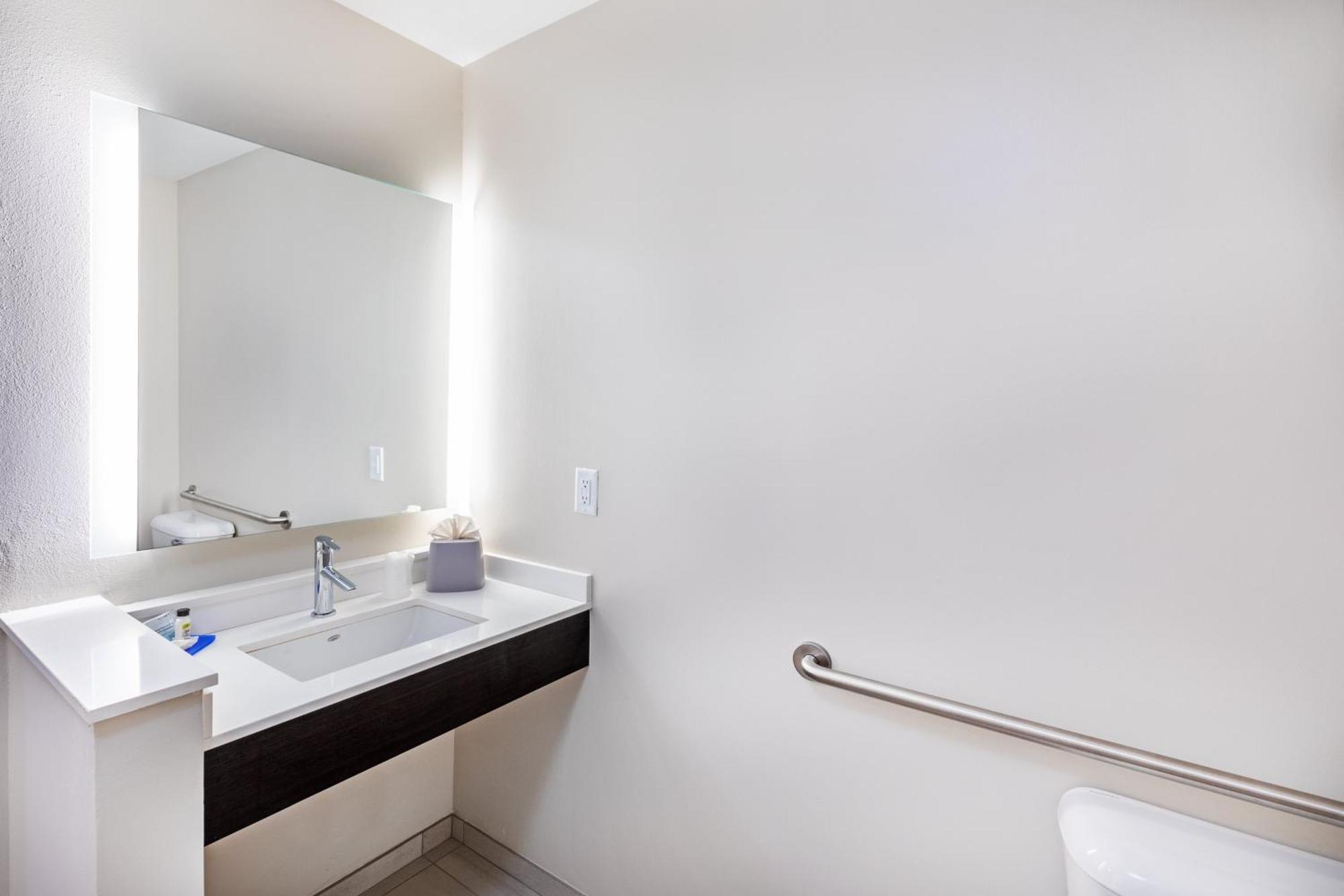 Holiday Inn Express & Suites Purcell By Ihg Exterior foto